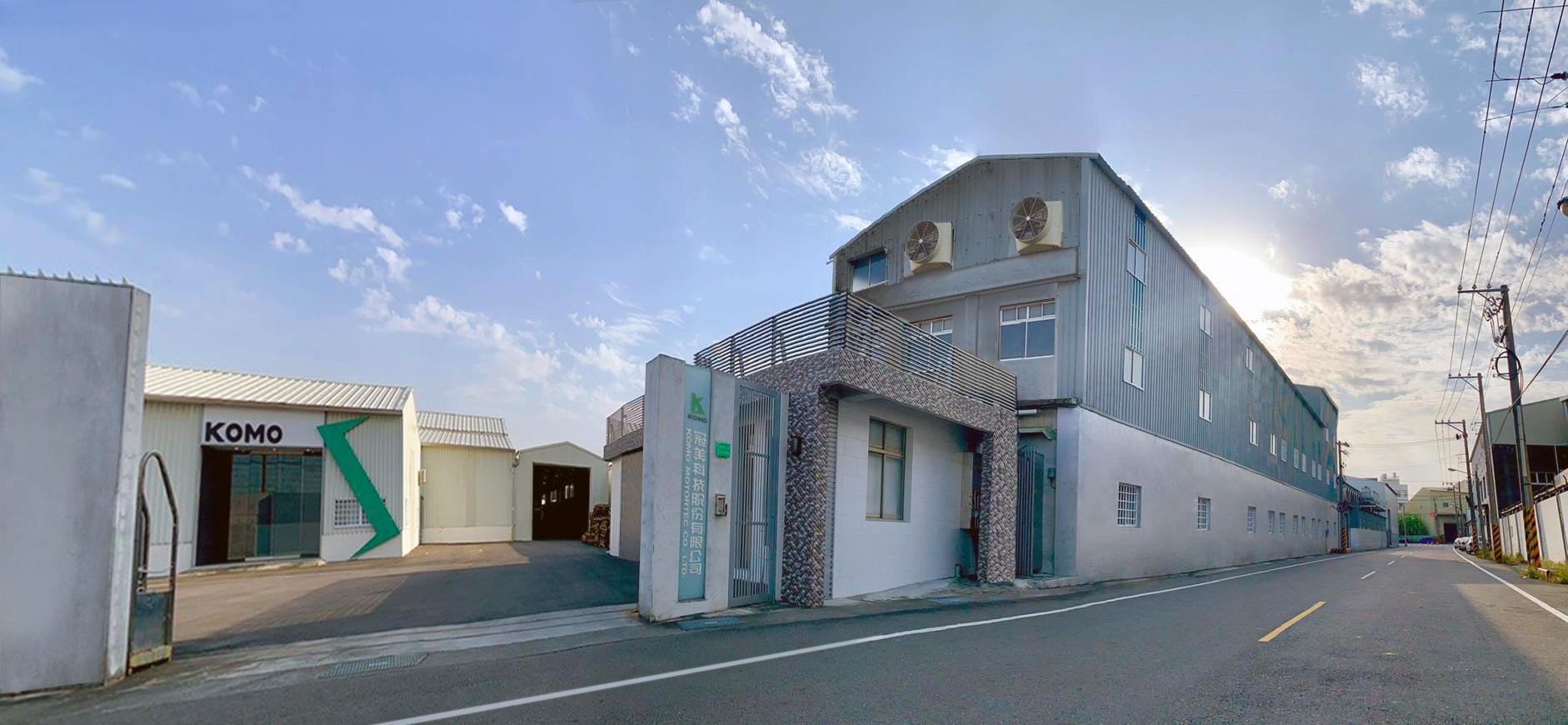 工場の正面入口。
